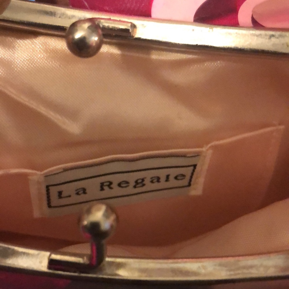 Purse - Picture 2 of 4